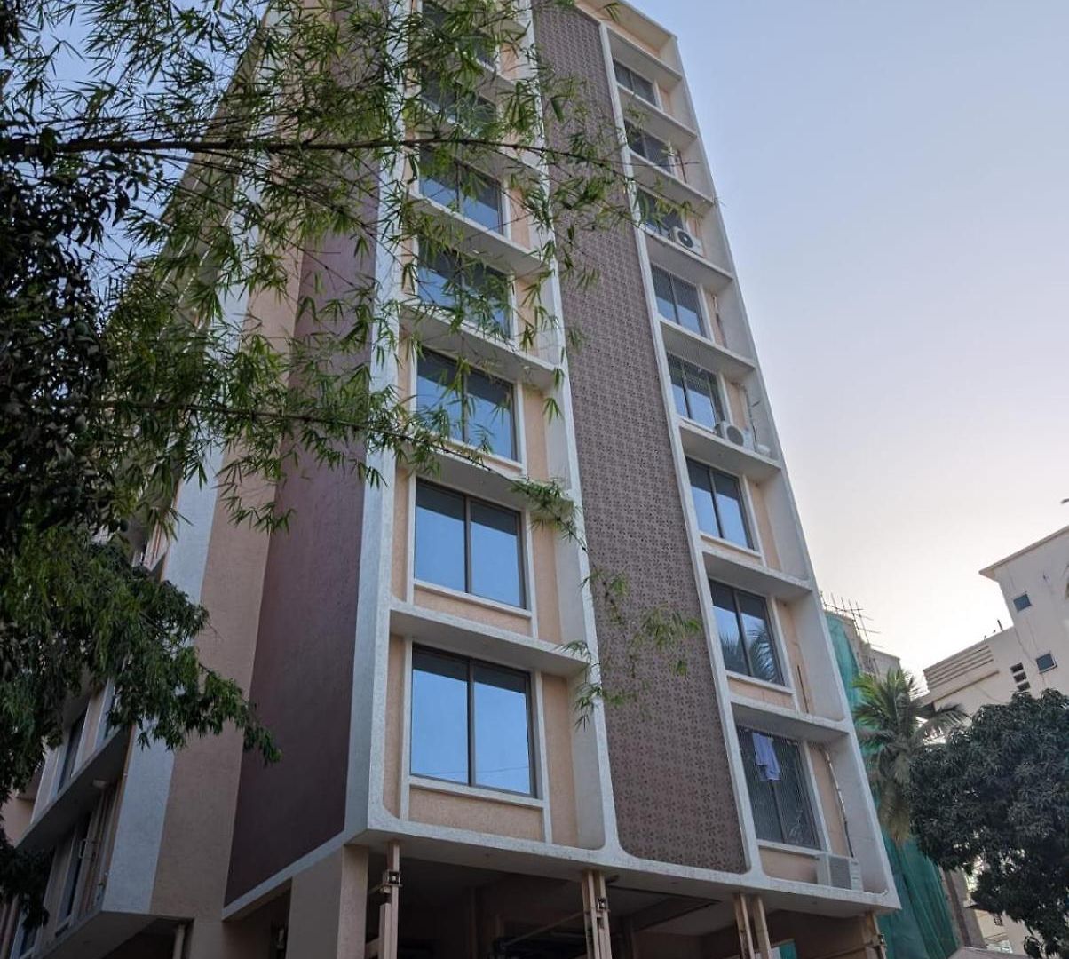 Peaceful & Spacious 2 Bhk Near Airport
