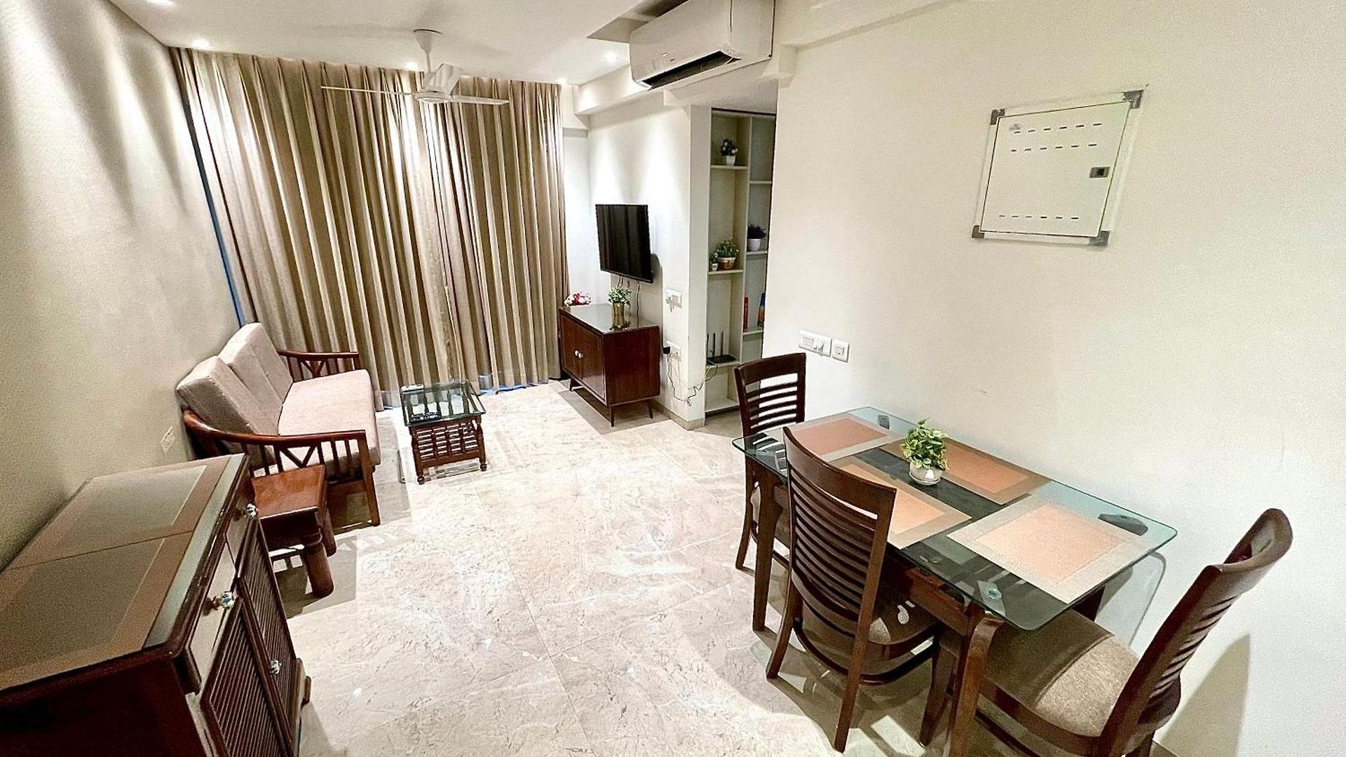 A Embassy 1 Bhk In Hiranandani Powai Apartment *