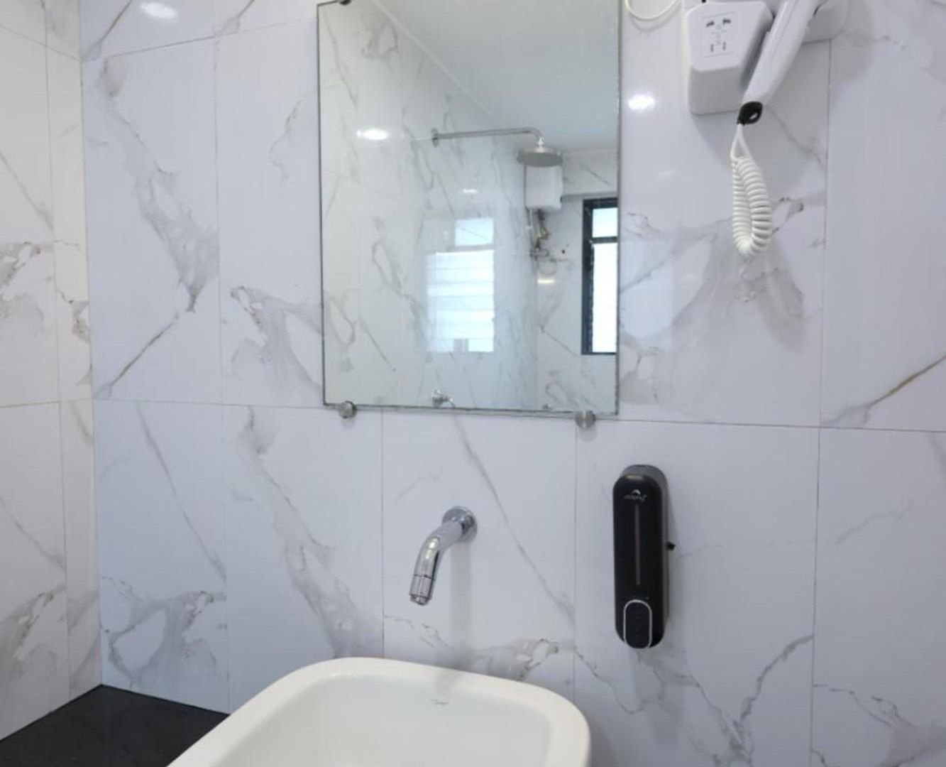 Premium 3br Near Bkc & Bandra East Apartment