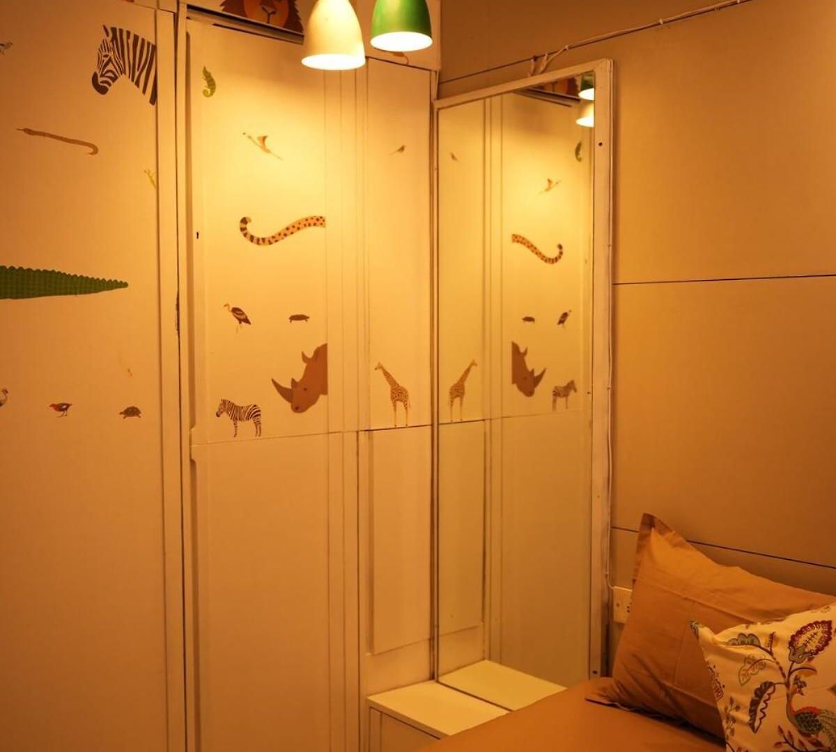Deep 5th Floor - 3bhk Aesthetic Khar Mumbai