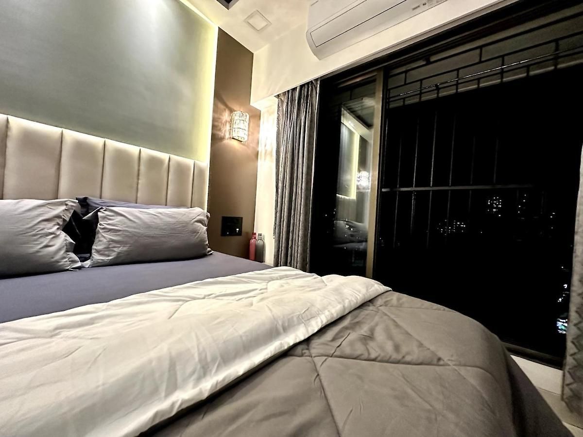 Apartment Mcsc Luxury Paradise Near Nesco Mumbai
