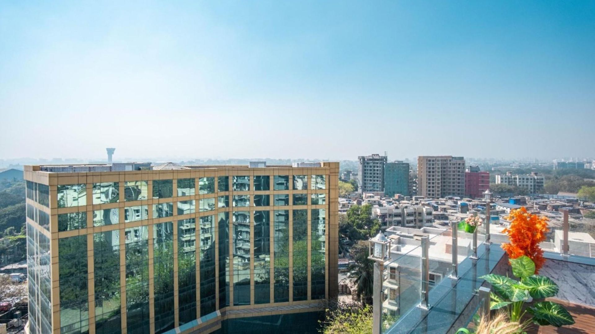 Private Rooftop 3br Near International Airport Andheri East Apartment Mumbai