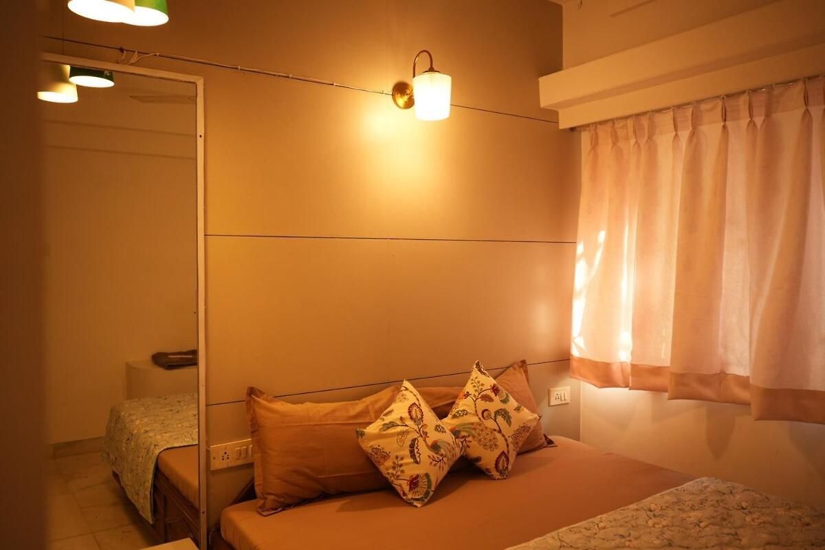 Deep 5th Floor - 3bhk Aesthetic Khar