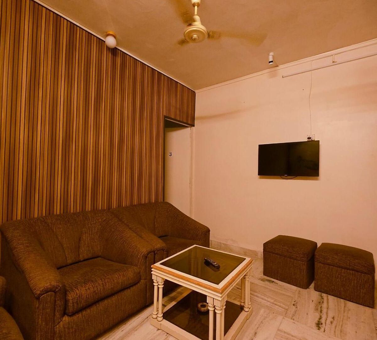 Adore 4 Bhk Luxury Apartment- Bandra Apartment *