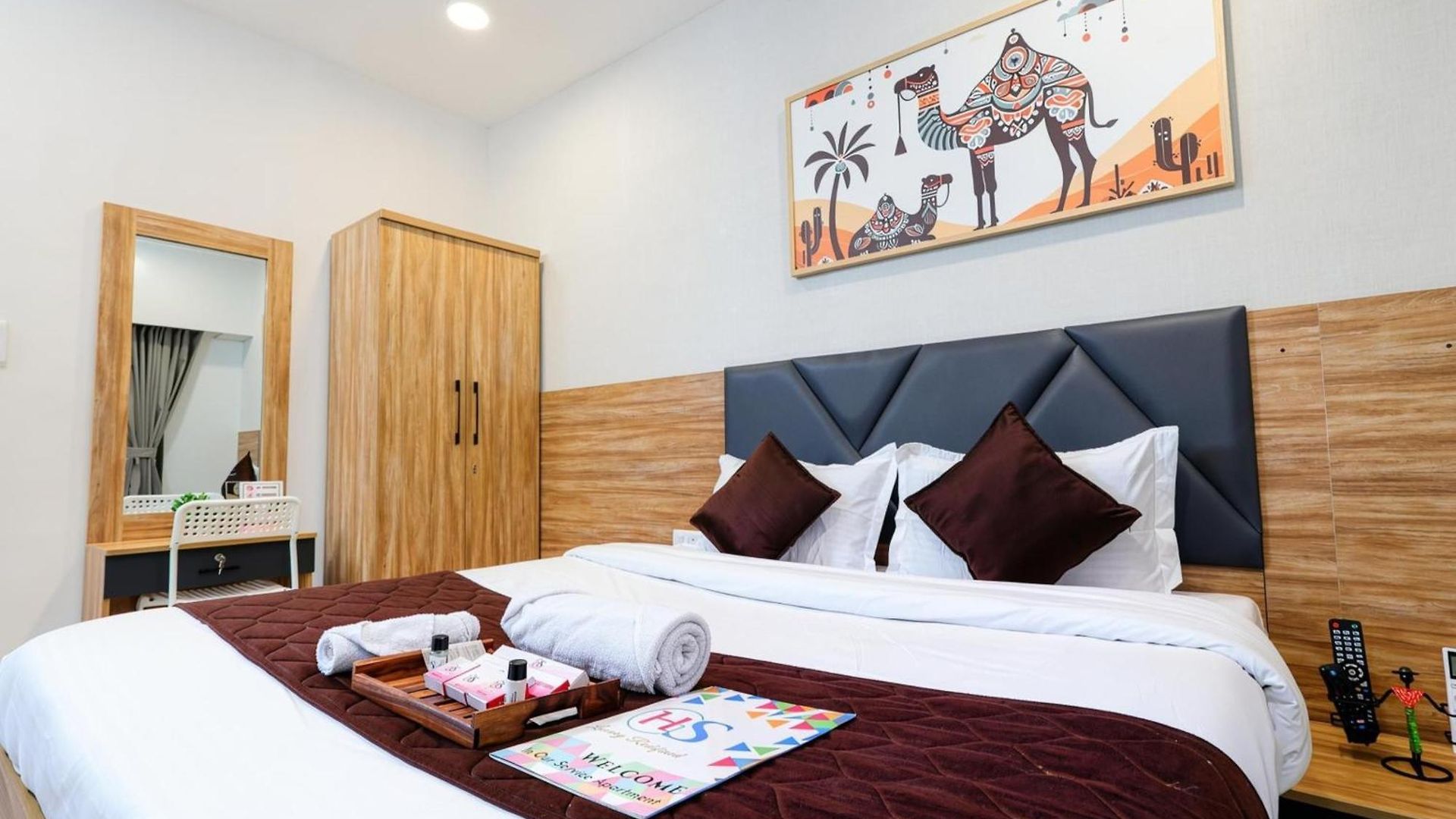 Apartment Spacious 3 Bedroom At Kalina, Santacruz East 5 Mins From Bandra Kurla Complex *