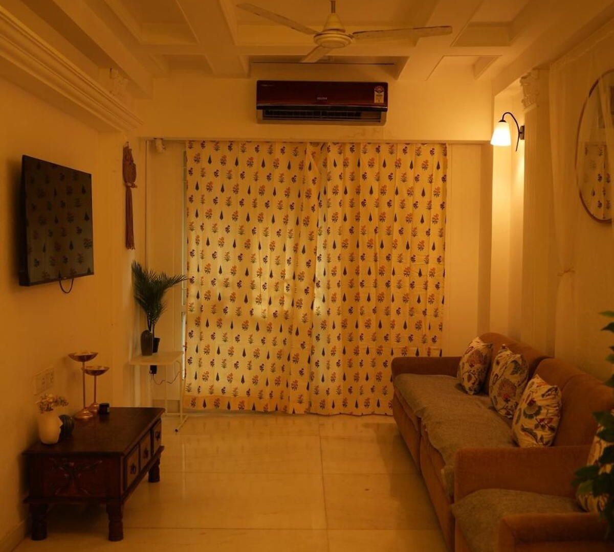 Apartment Deep 5th Floor - 3bhk Aesthetic Khar Mumbai