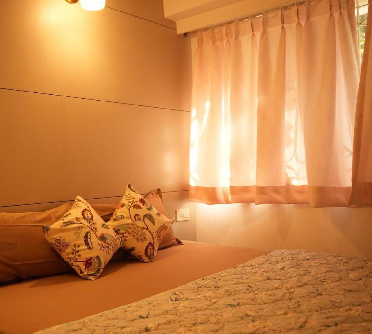 Deep 5th Floor - 3bhk Aesthetic Khar Mumbai