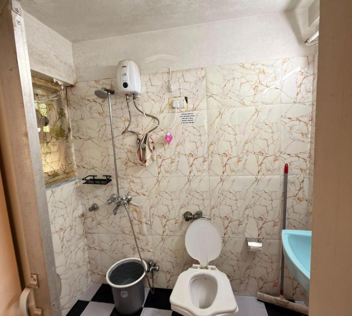 Apartment Adore 4 Bhk Luxury Apartment- Bandra Mumbai