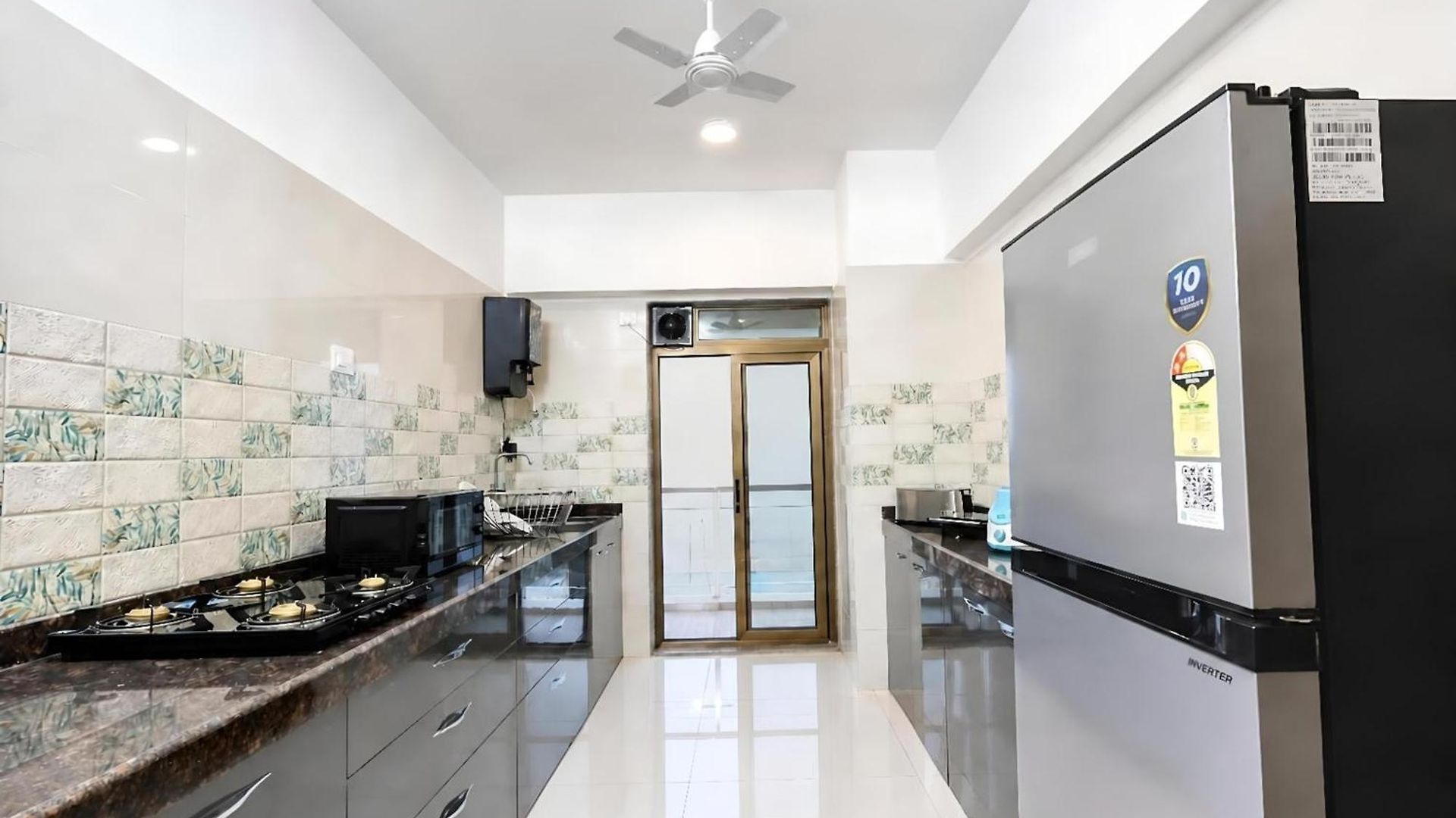 Spacious 3 Bedroom At Kalina, Santacruz East 5 Mins From Bandra Kurla Complex Apartment Mumbai