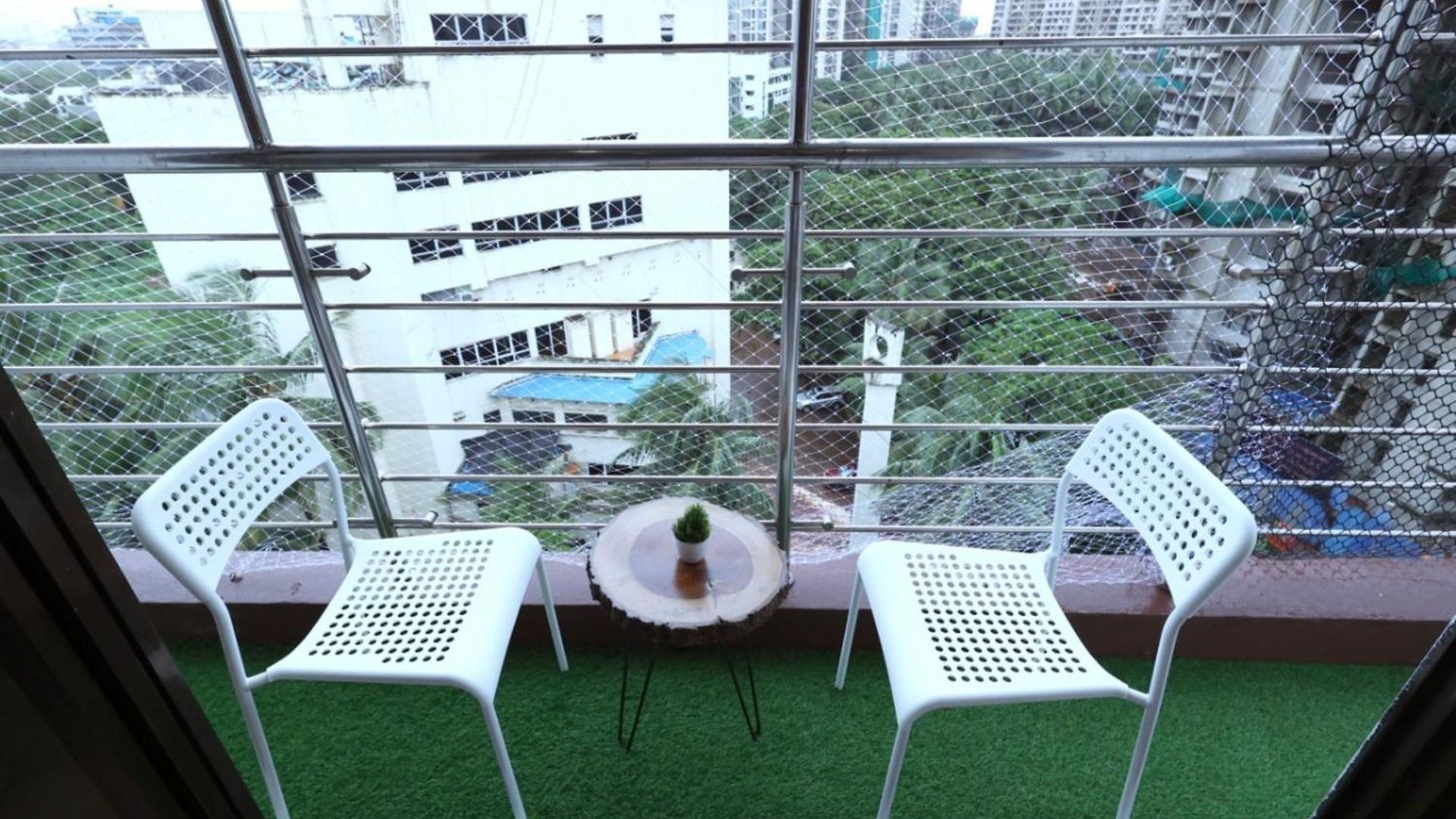 Premium 3br Near Bkc & Bandra East Apartment *