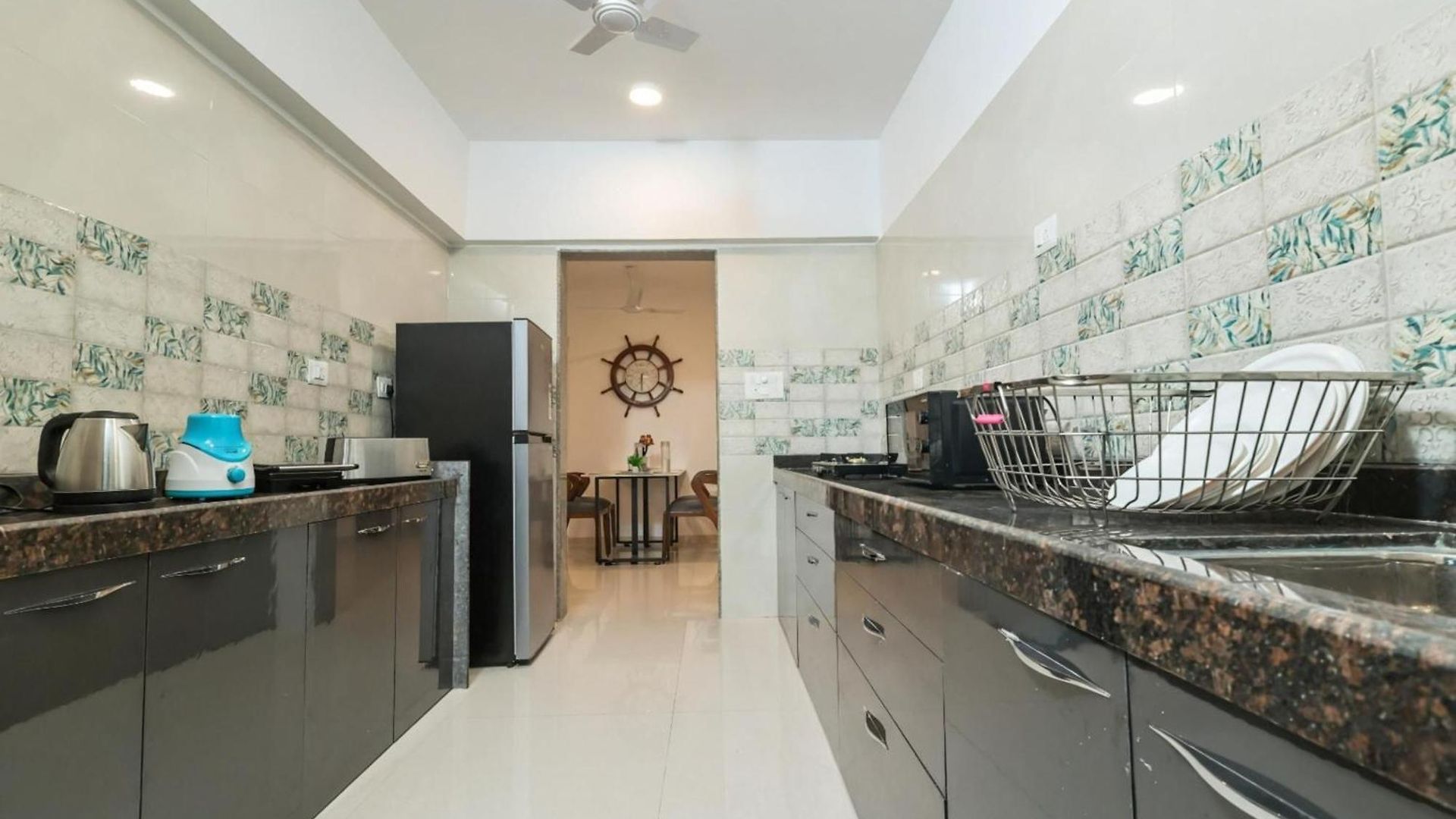 Spacious 3 Bedroom At Kalina, Santacruz East 5 Mins From Bandra Kurla Complex * Mumbai