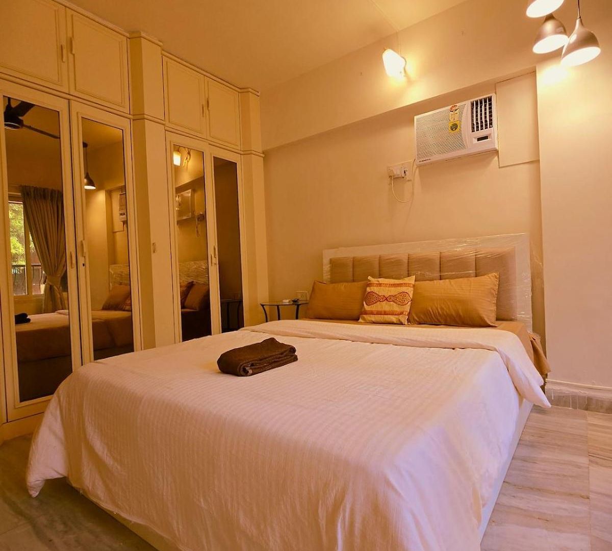 Adore 4 Bhk Luxury Apartment- Bandra *