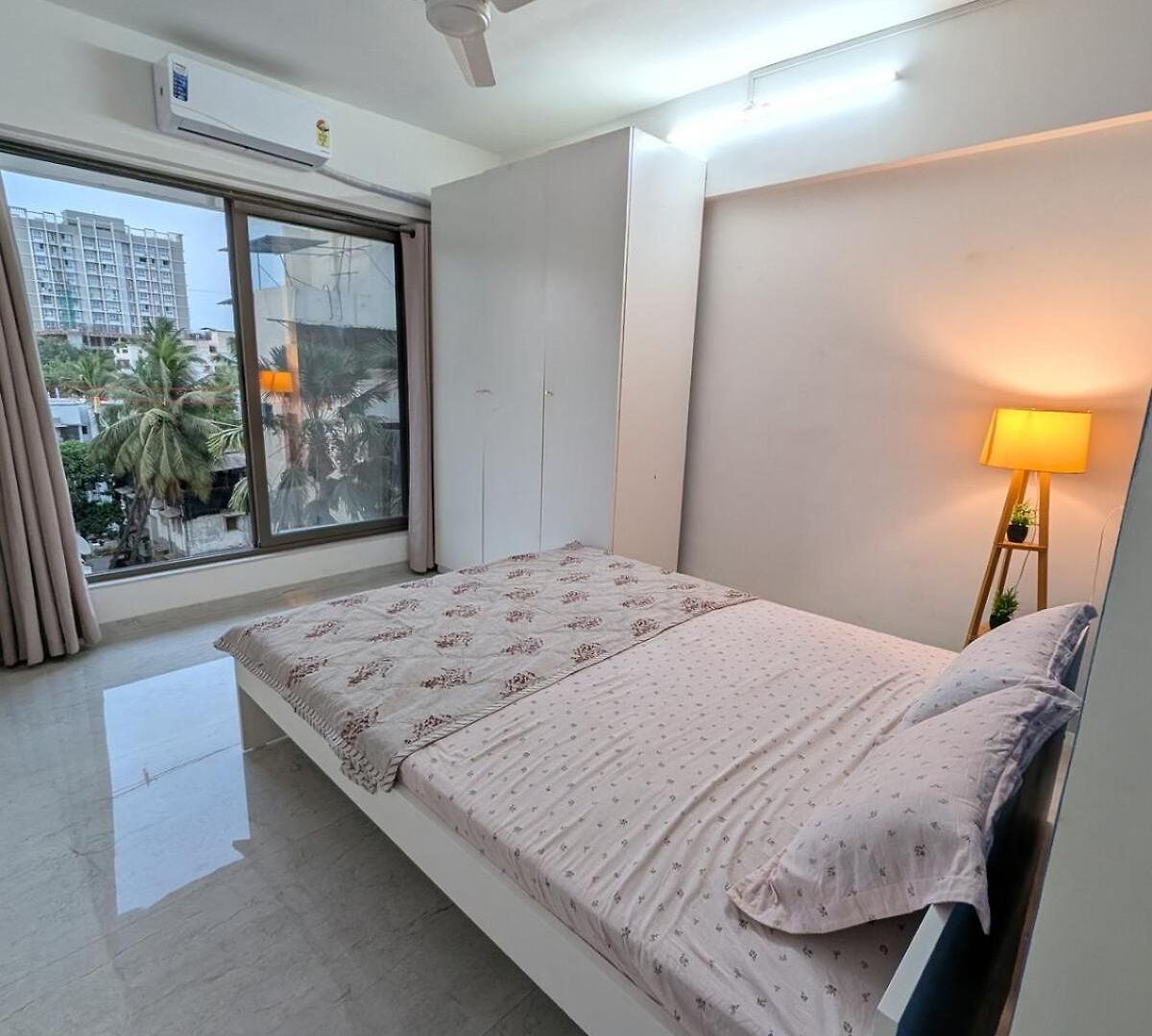 Peaceful & Spacious 2 Bhk Near Airport