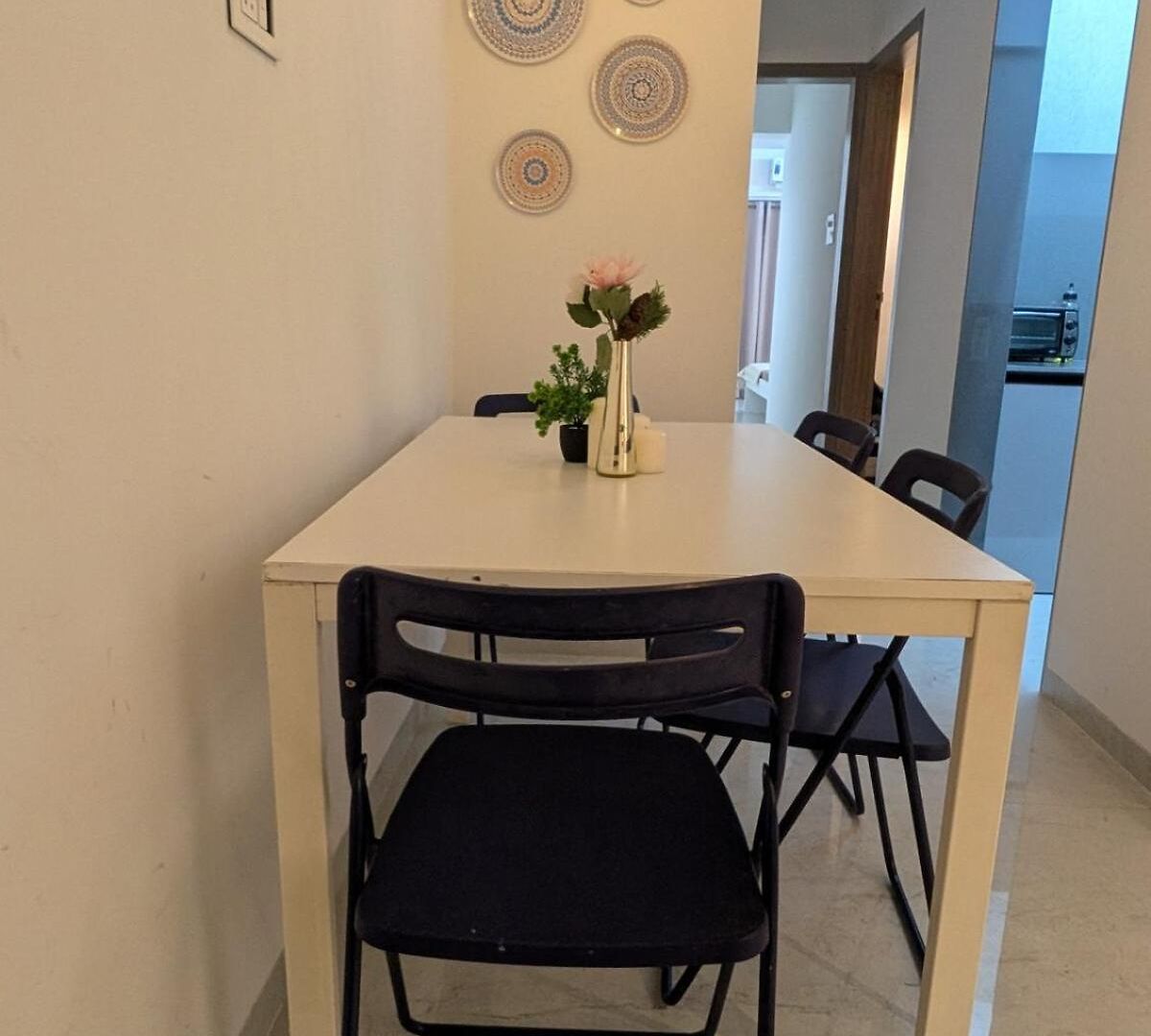 Peaceful & Spacious 2 Bhk Near Airport Apartment Mumbai