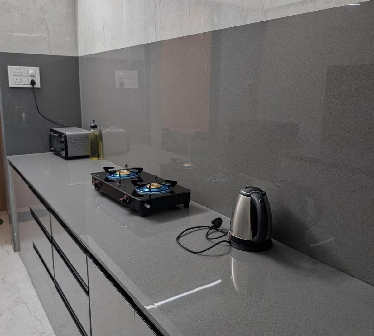 Peaceful & Spacious 2 Bhk Near Airport Apartment