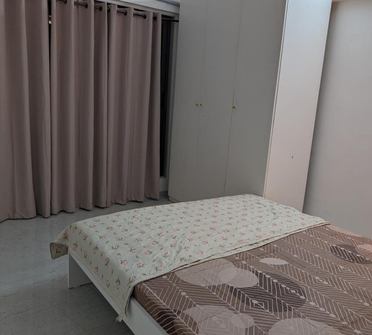 Peaceful & Spacious 2 Bhk Near Airport * Mumbai