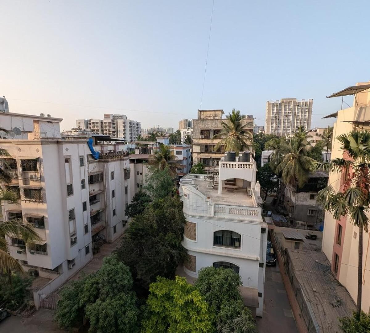 Peaceful & Spacious 2 Bhk Near Airport