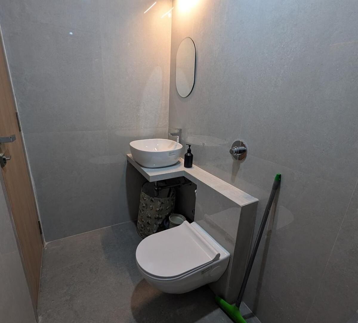 Peaceful & Spacious 2 Bhk Near Airport