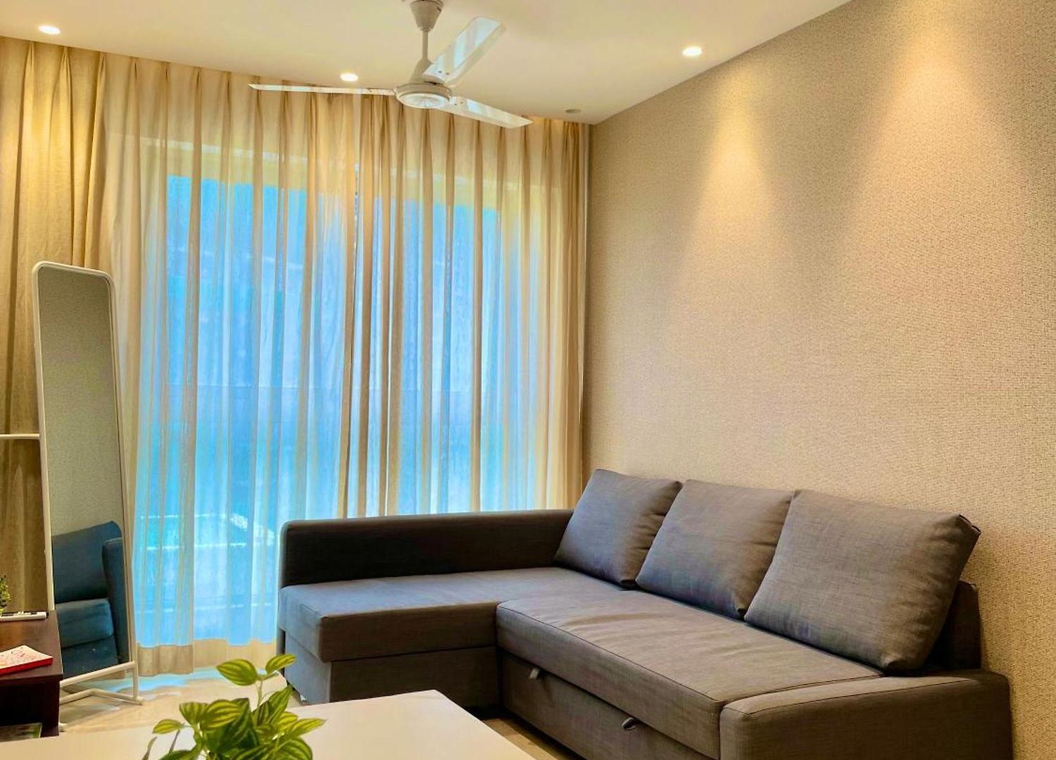 A Embassy 1 Bhk In Hiranandani Powai *