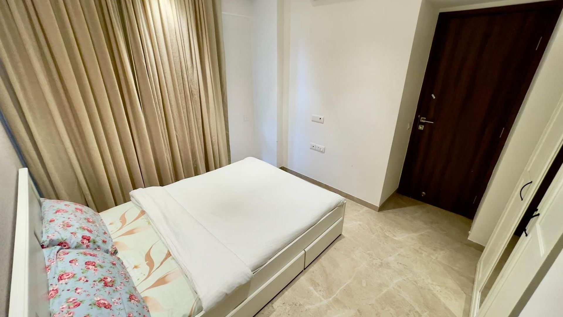 A Embassy 1 Bhk In Hiranandani Powai Apartment Mumbai
