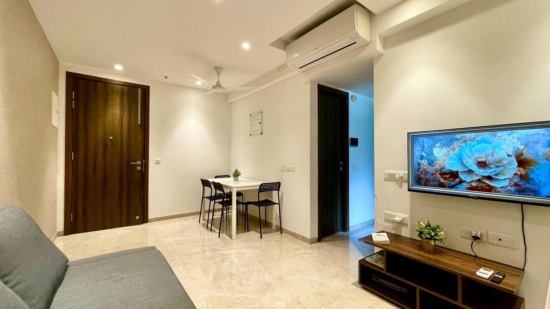 Apartment A Embassy 1 Bhk In Hiranandani Powai Mumbai