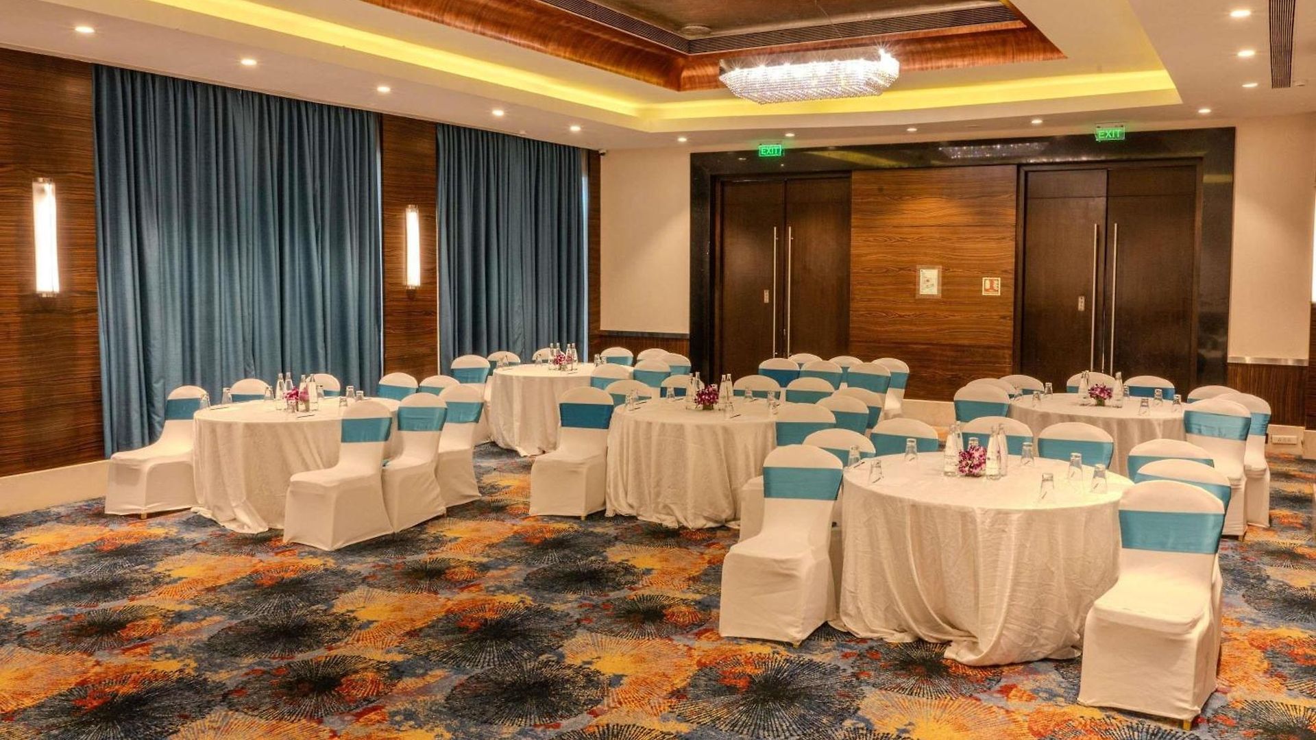 Novotel Juhu 5*