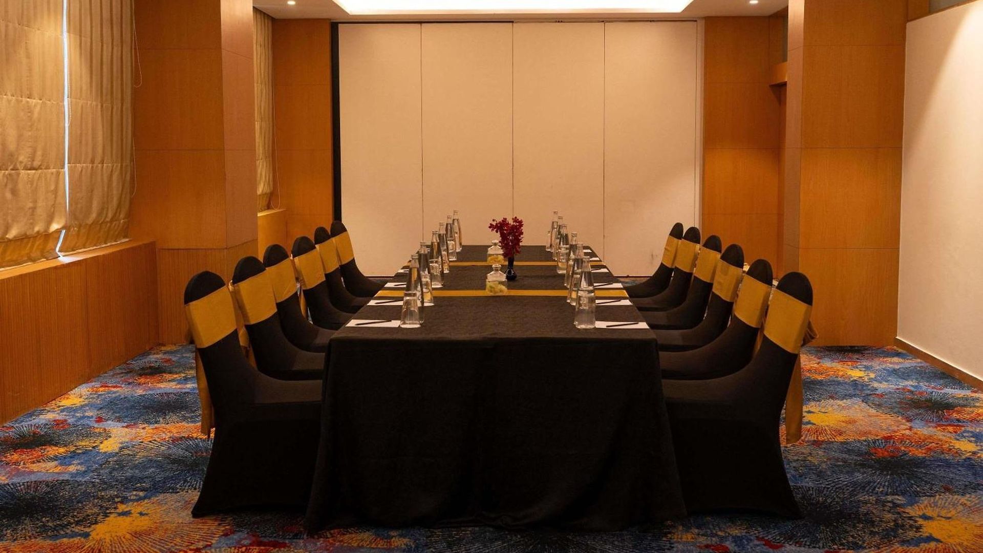 Novotel Juhu Hotel
