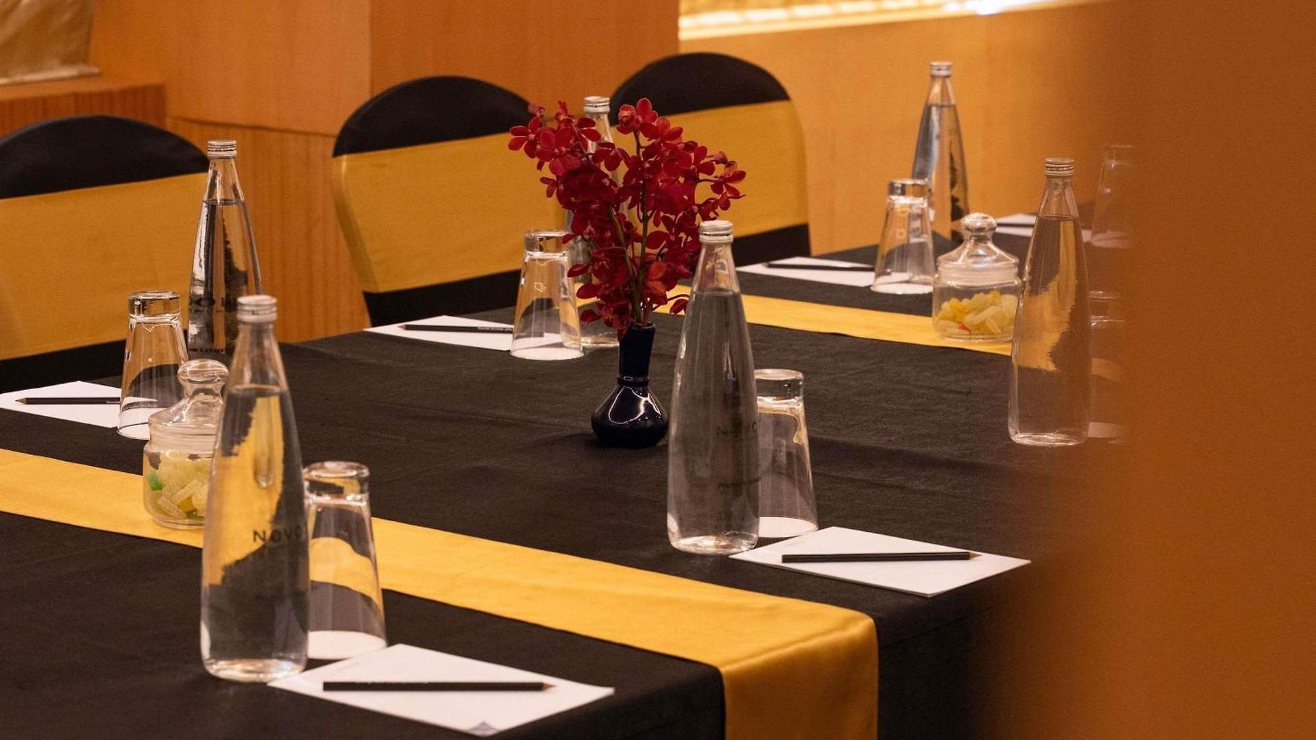 Novotel Juhu Hotel 5*