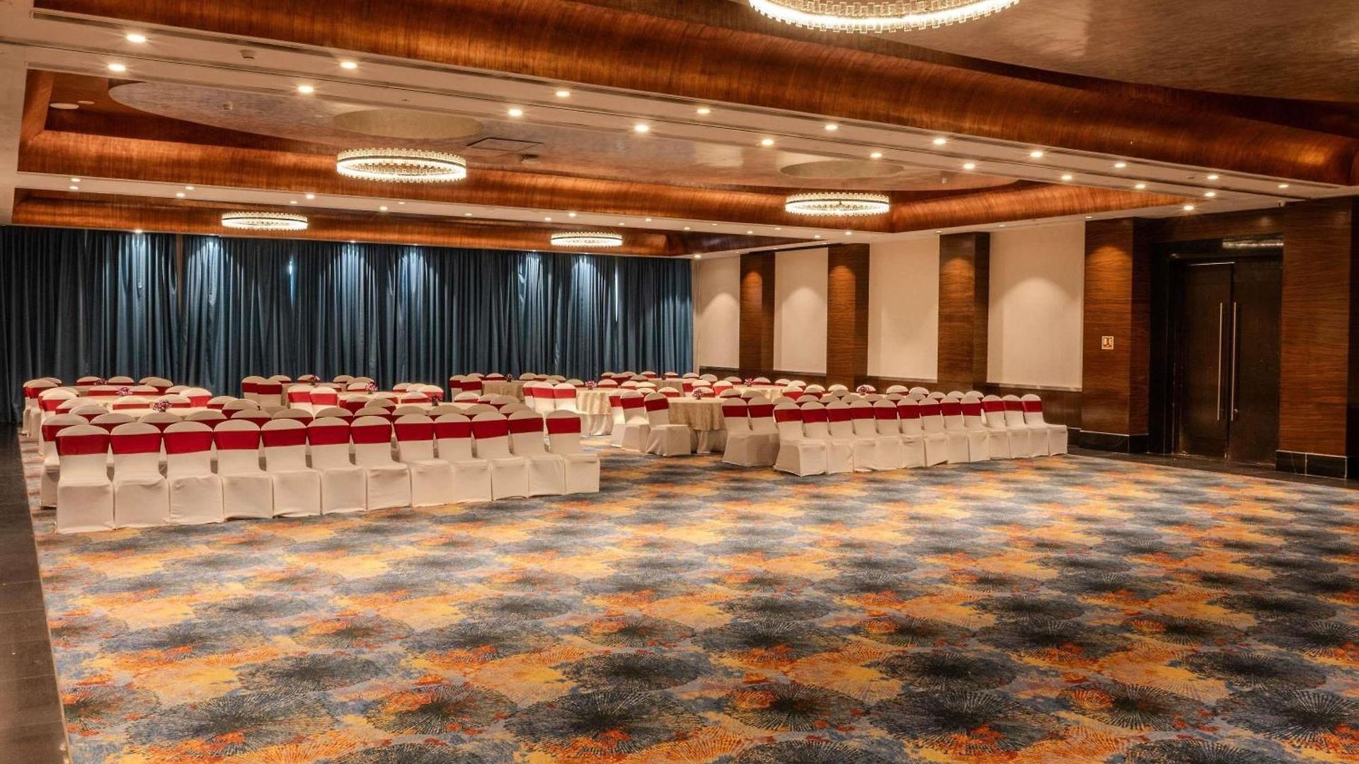 Novotel Juhu 5*