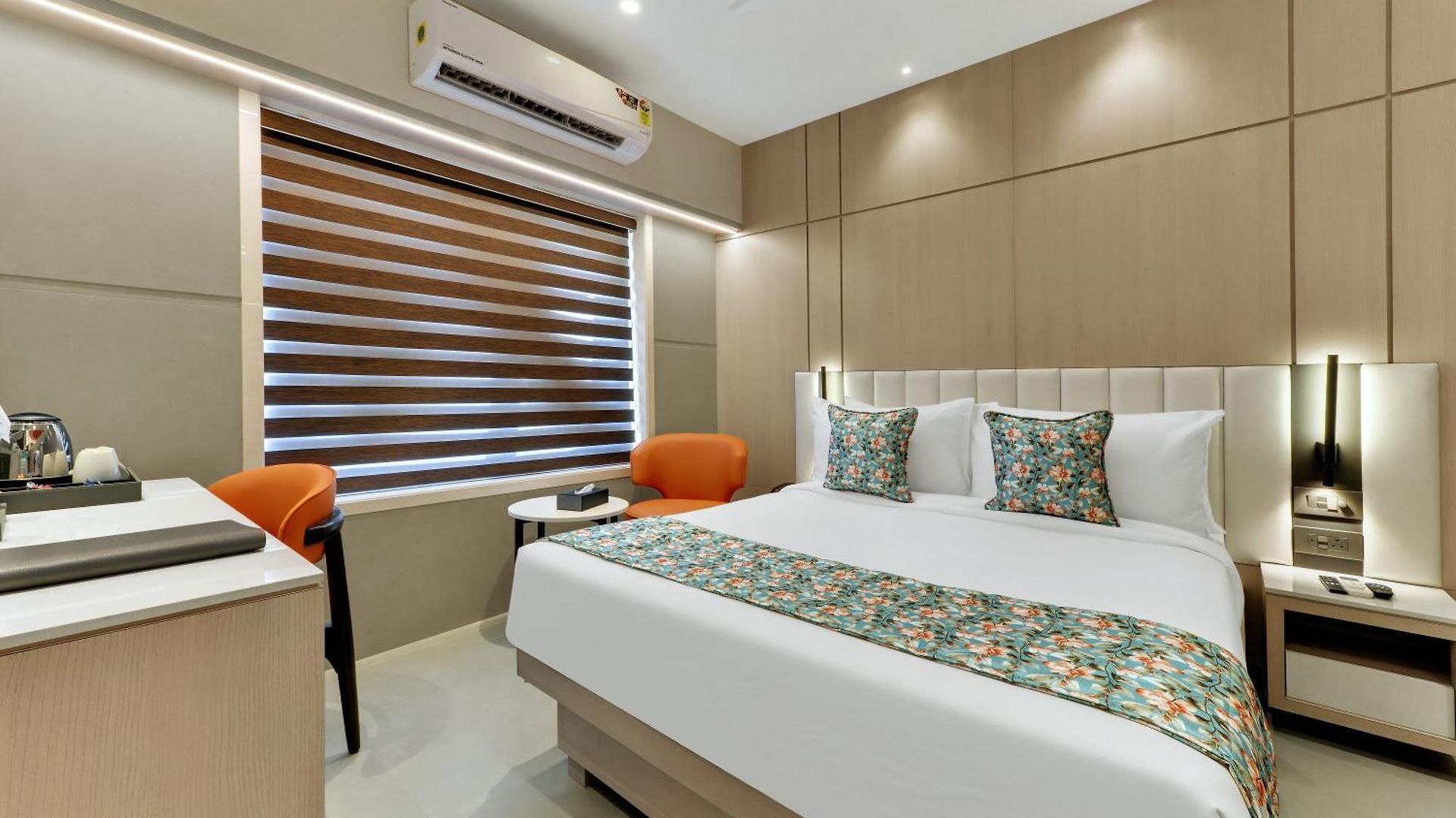Galaxy Beacon Hotel, Santacruz ,mumbai 4*