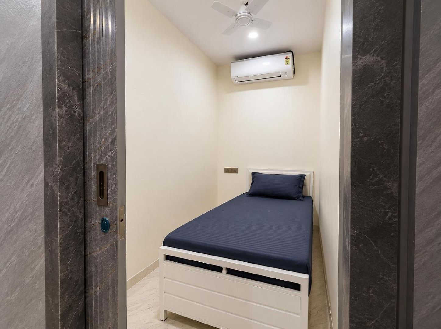 Hostel Zest Goregaon West