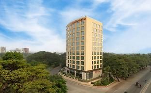 Hilton Garden International Airport Hotel 4*