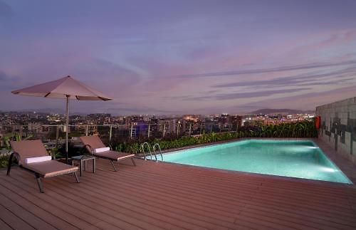 Hilton Garden International Airport Hotel