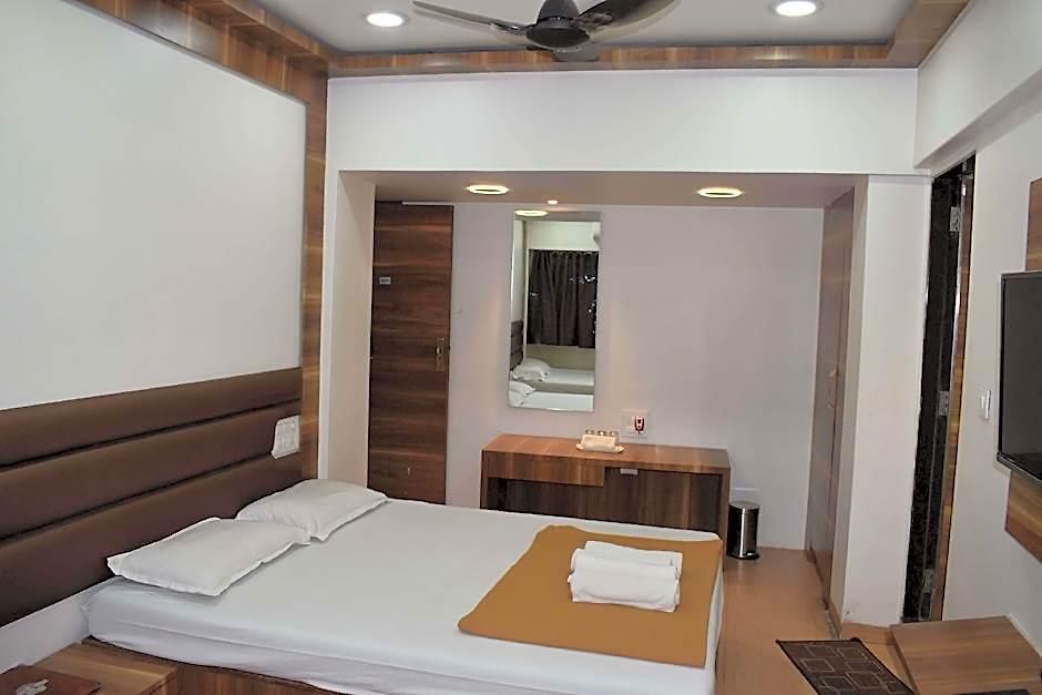 Treebo Atithi Malad Mumbai