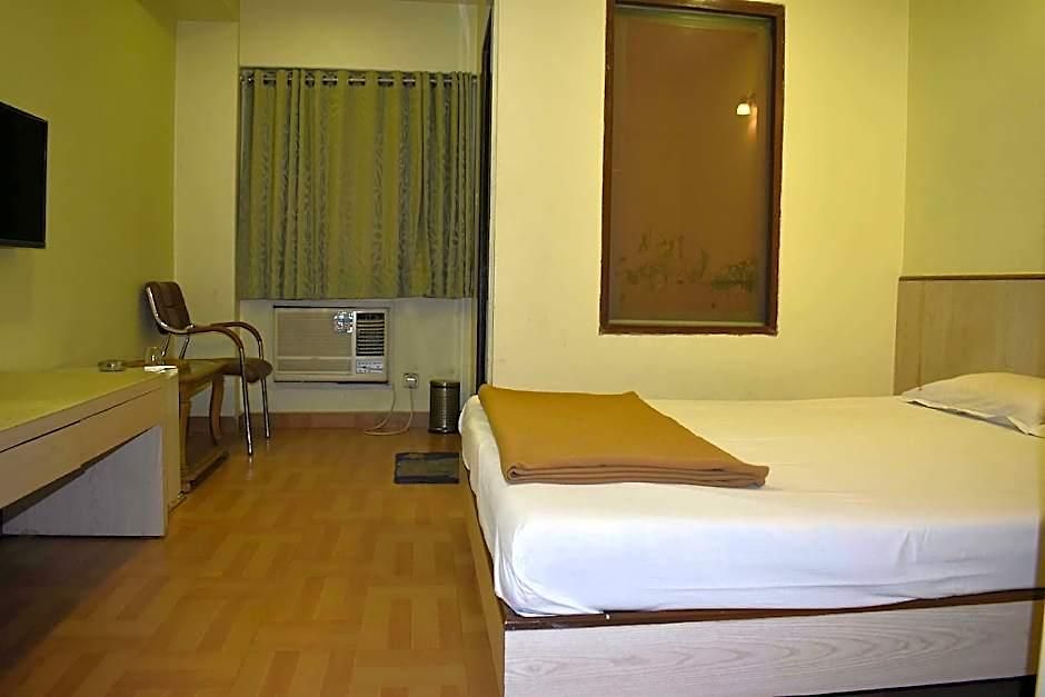 Treebo Atithi Malad Hotel Mumbai