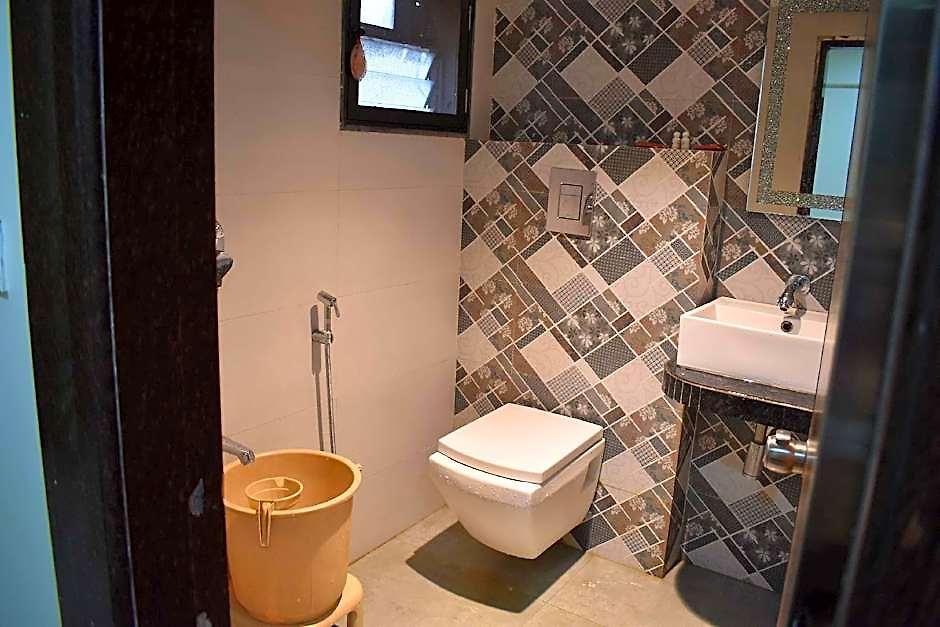 Hotel Treebo Atithi Malad Mumbai