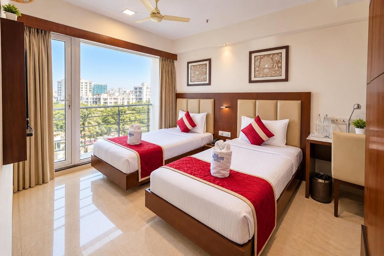 The Altruist Andheri Hotel