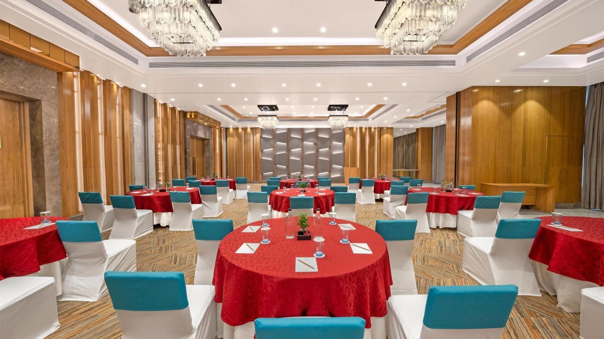 Radisson Andheri Midc 5* Mumbai