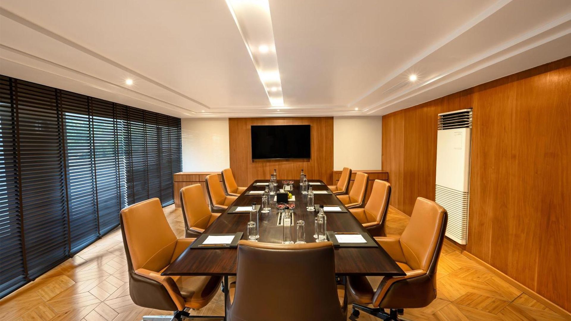 Hotel Radisson Andheri Midc 5*
