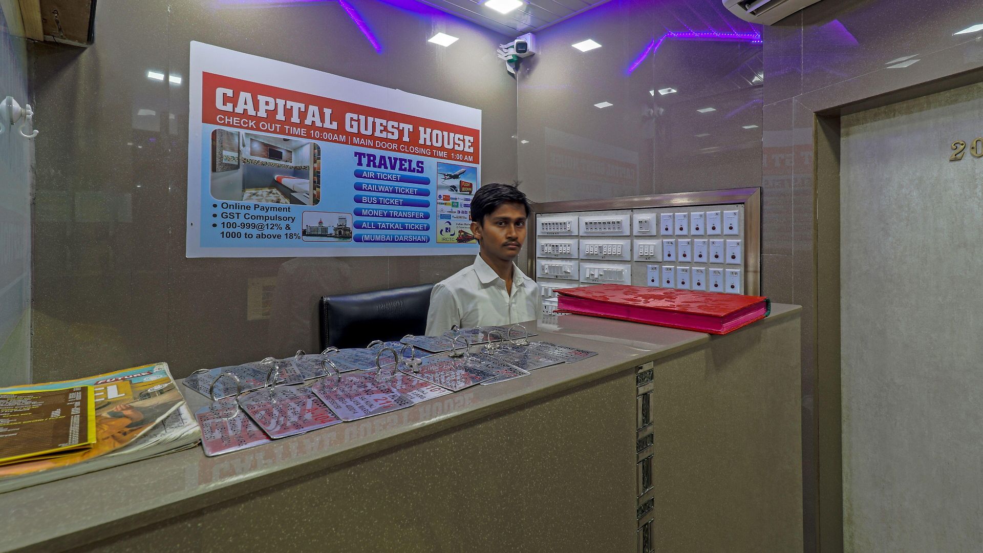 Hotel Oyo 72150 Capital Mumbai