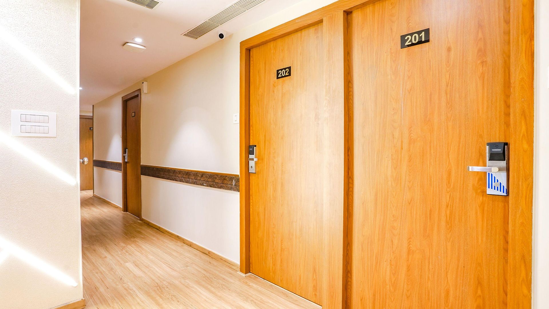 Fabhotel Azure - Nr. International Airport Hotel
