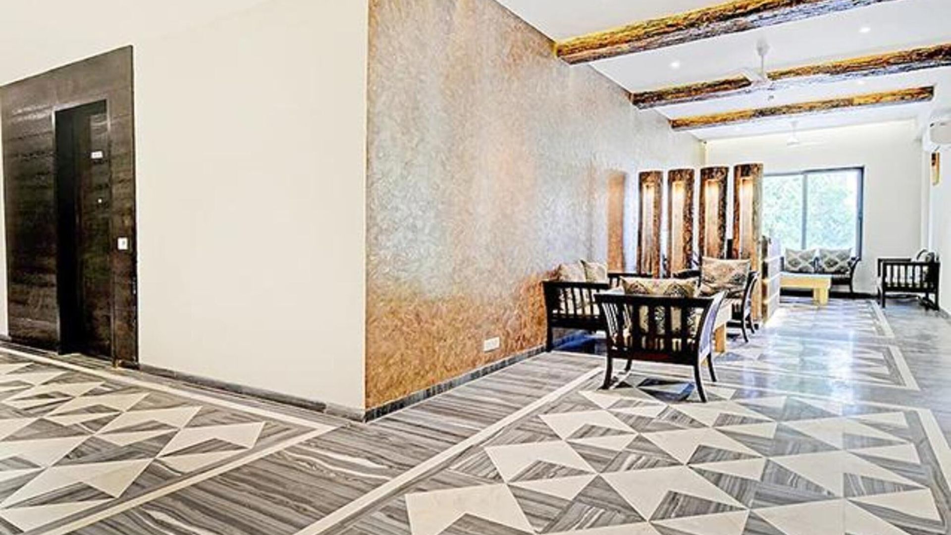 Hotel Fabhotel Admiral Mumbai