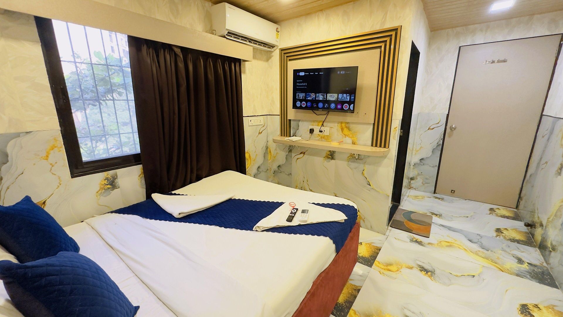 Hotel Newyork By Stayzy Mumbai