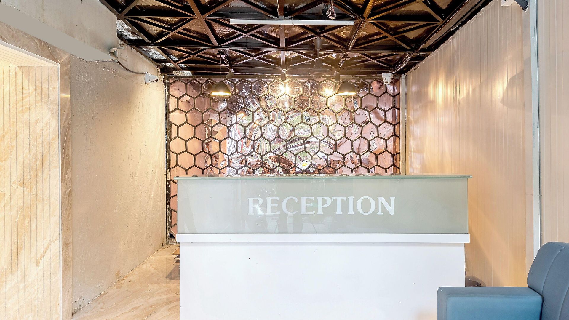 Hotel Aura - Near Malad Link Road Mumbai