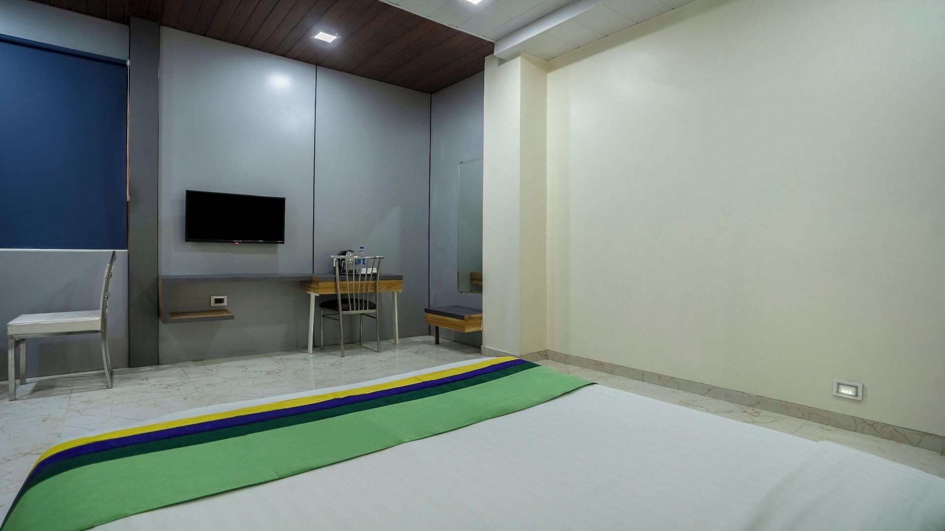 Hotel Treebo Zaid International Powai 3*