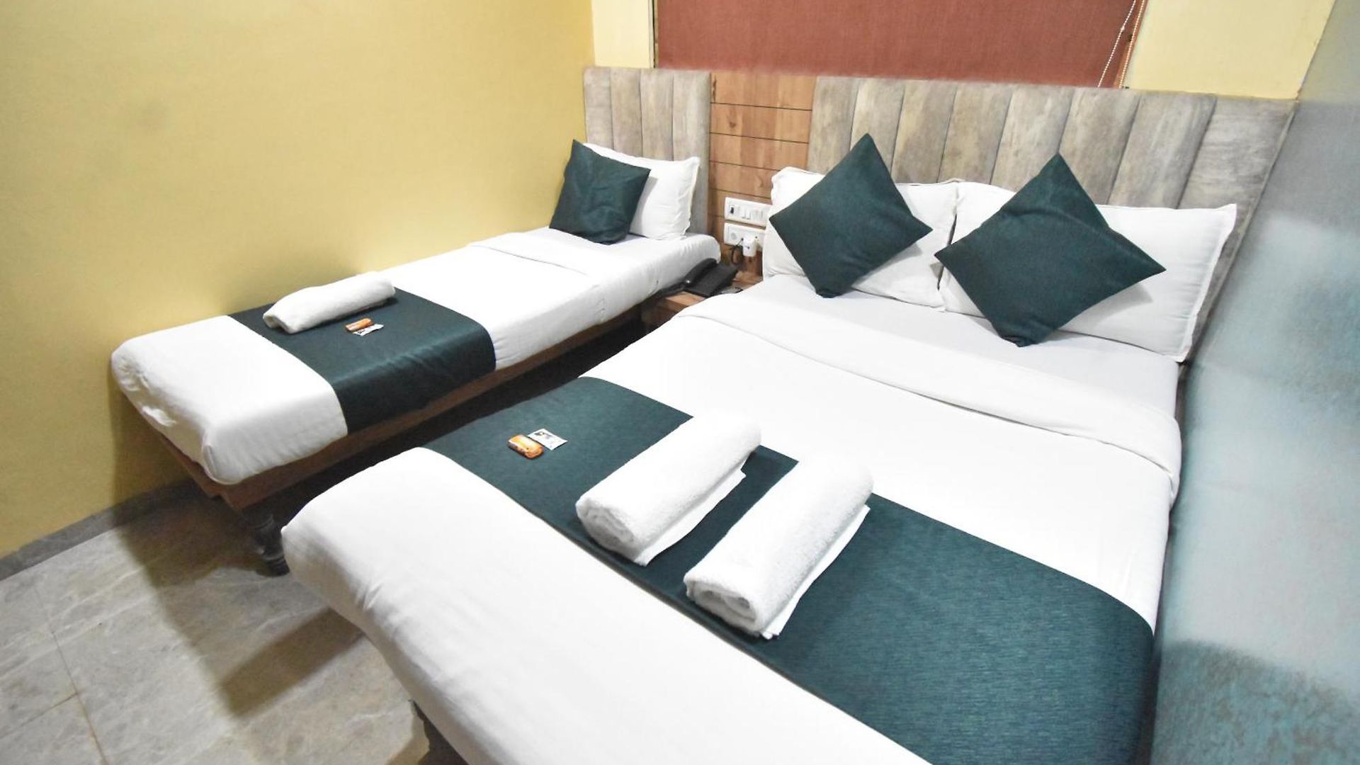 Arma Court - Near Us Embassy, Bkc Hotel