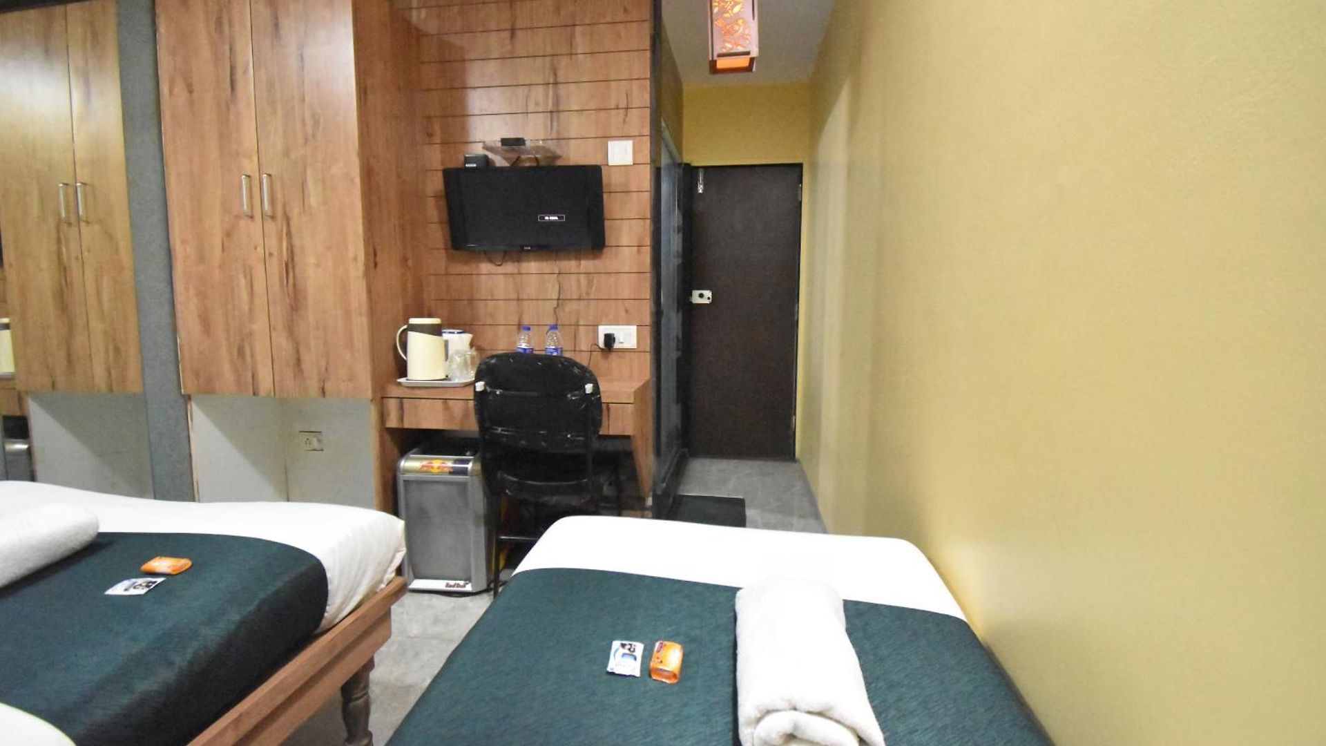 Arma Court - Near Us Embassy, Bkc Hotel 2*