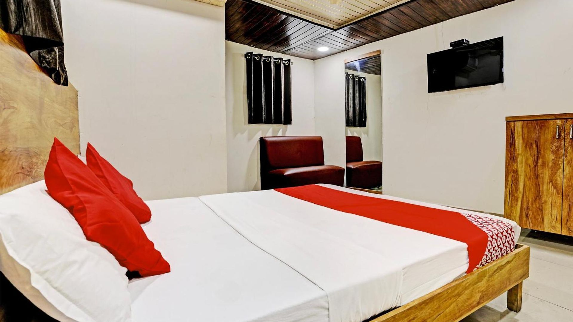 Oyo Flagship Satyam Palace Hotel Mumbai