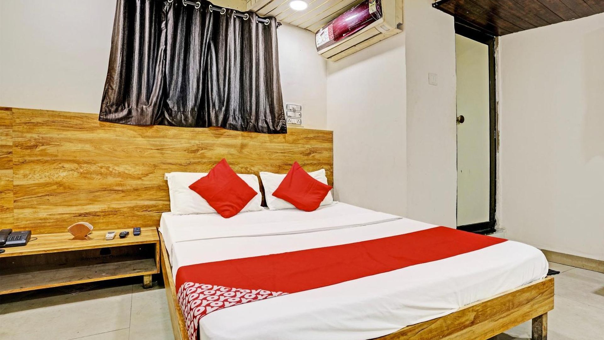 Oyo Flagship Satyam Palace 3*