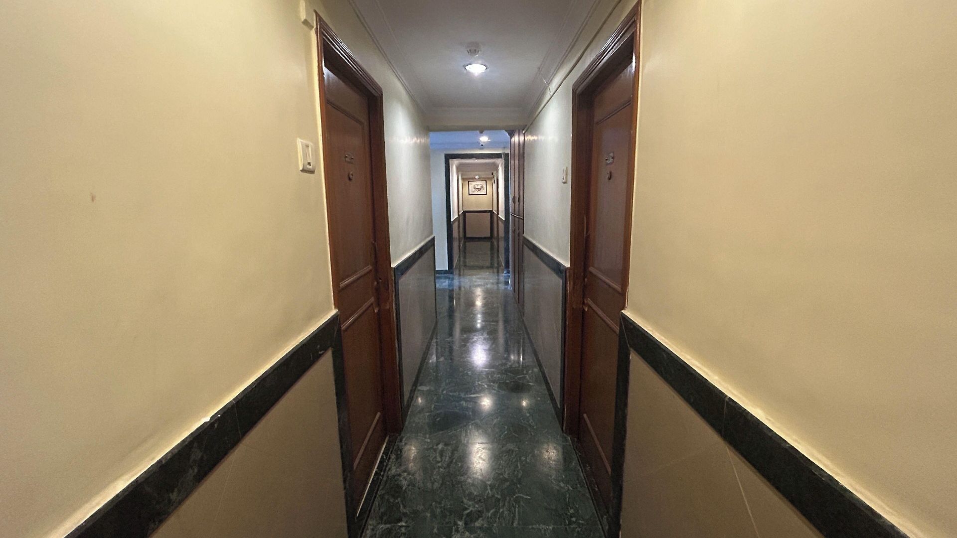 Lucky Near Nesco 3* Mumbai